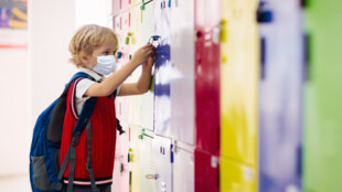 Доктор Комаровський розповів, при якому нежиті краще не контактувати з іншими дітьми