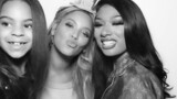 «Счастливого 2020»: 24-летняя рэперша Megan Thee Stallion показала фото с Бейонсе и её дочерью