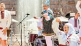 Вєрка Сердючка влаштувала спекотні танці у фонтані на Хрещатику