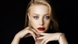 Тина Кароль в образе женщины-вамп позировала для украинского глянца