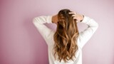 Выпадают волосы: почему нельзя игнорировать эту проблему