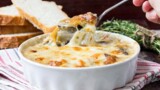 Когда хочется удивить: рецепт жульена с грибами и сыром