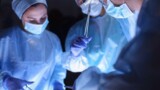 Американские ученые создали пластырь, который заменит хирургические швы