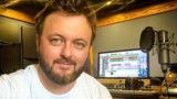 Получив звание Заслуженного артиста: DZIDZIO трогательно исполнил гимн Украины