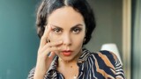 Принты и кожа: Настя Каменских показала трендовый осенний образ