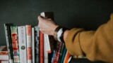 Готовим чтиво к карантину: 10 главных книг 2020 года по версии The New York Time